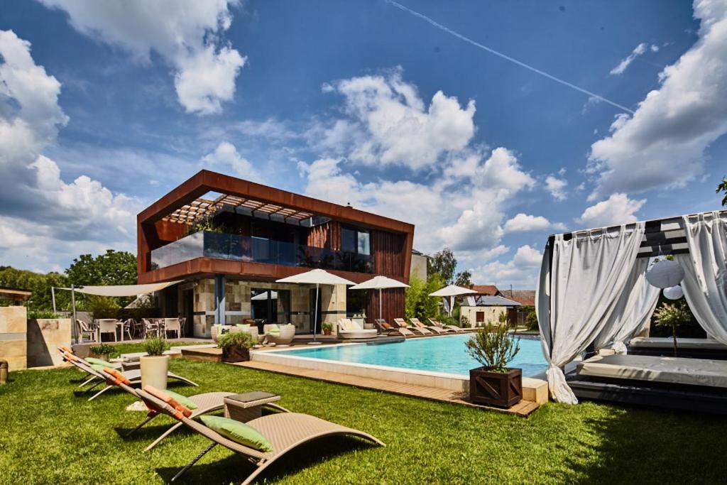 Butik Design Rooms Abadszalok Exterior photo